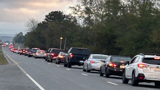 4-vehicle wreck on Highway 231